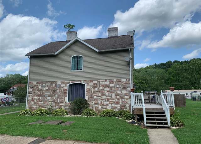 Property at 751 Maxwell Ave, Luzerne Twp, PA 15450, 3 beds, 2 baths