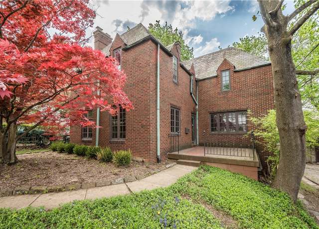 Property at 261 Cedar Blvd, Mt. Lebanon, PA 15228, 3 beds, 1.5 baths