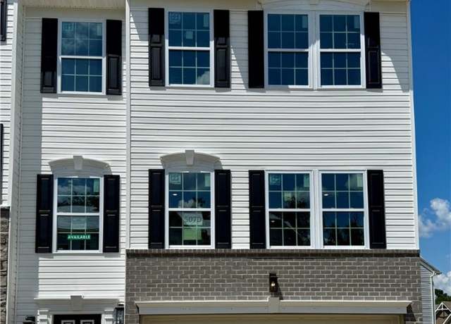 Property at 179 Lockheed Dr, Coraopolis, PA 15108, 3 beds, 2.5 baths
