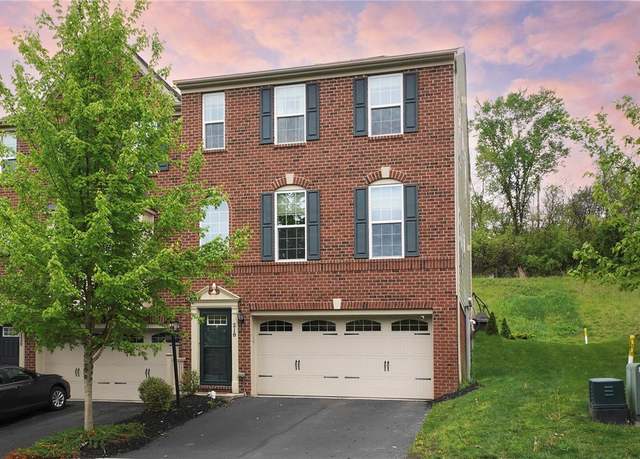 Property at 218 Noble Woods Dr, Moon/crescent Twp, PA 15108, 3 beds, 2.5 baths
