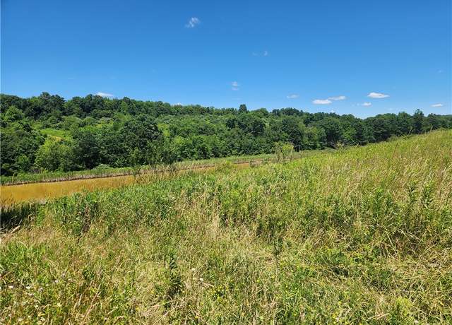 Property at 150 Pleasant View Dr, East Franklin Twp, PA 16201