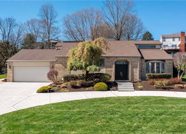 Property at 86 Lambeth Dr, Upper St. Clair, PA 15241, 3 beds, 3.5 baths