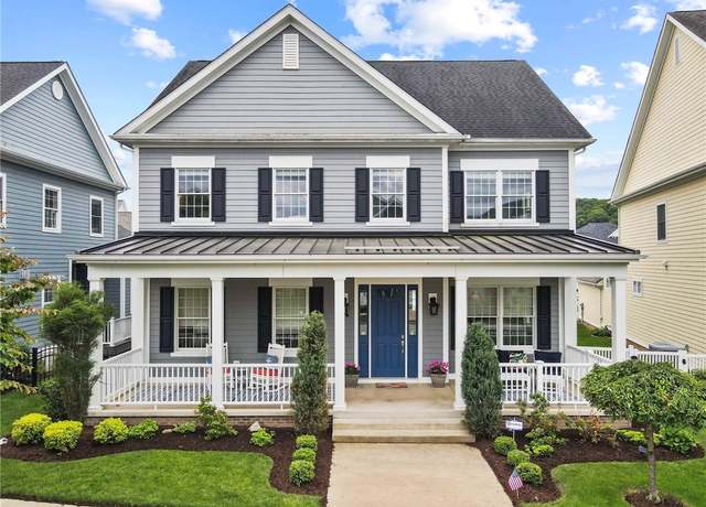 Property at 104 Riverfront St, Oakmont, PA 15139, 5 beds, 3.5 baths