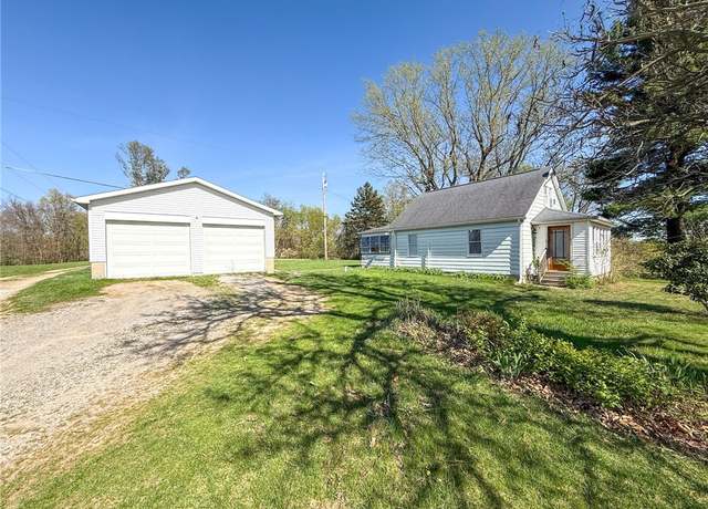 Property at 150 Lakeview Rd, Bethel Twp, PA 16226, 2 beds, 1 bath
