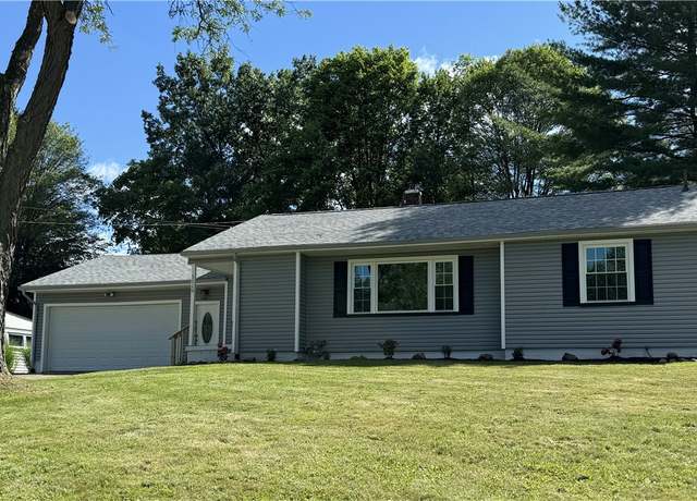 Property at 1119 Carroll Ln, Hermitage, PA 16148, 3 beds, 1.5 baths