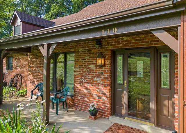 Property at 110 Tanglewood Dr, Peters Twp, PA 15317, 5 beds, 3 baths