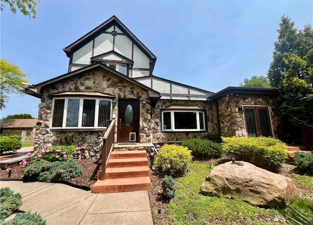 Property at 1013 Clearview Ave, New Castle/5th, PA 16101, 3 beds, 3.5 baths