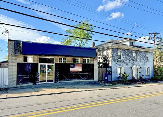 Property at 3200-3202 Willett Rd, Brentwood, PA 15227, 4 beds, 2 baths