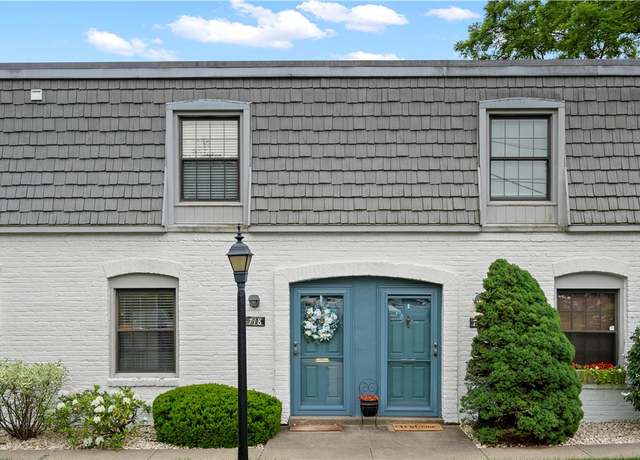 Property at 718 Carriage Cir, Pennsbury, PA 15205, 2 beds, 1 bath