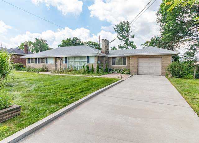 Property at 1117 E Windhaven Rd, Robinson Twp - Nwa, PA 15205, 2 beds, 2 baths