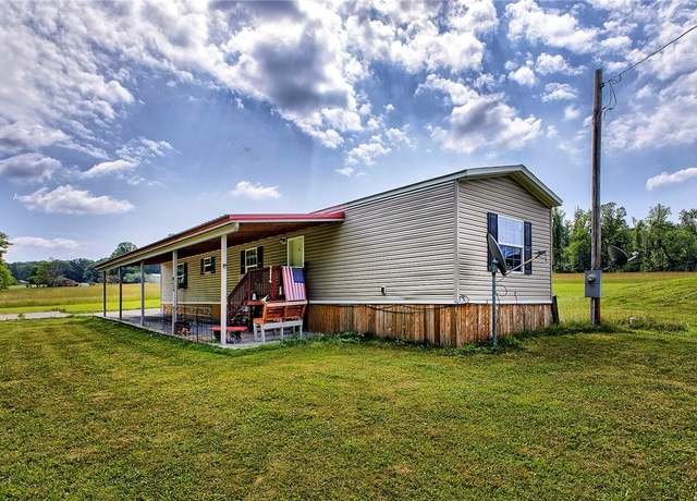 Property at 582 State Route 271, Ligonier Twp, PA 15658, 2 beds, 2 baths