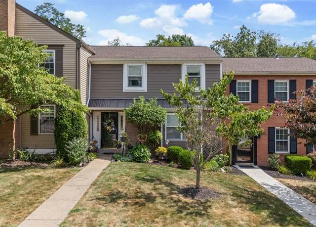 Property at 1152 Queens Dr, Moon/crescent Twp, PA 15108, 3 beds, 2.5 baths