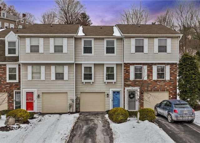 Property at 115 Rossmor Ct, Ross Twp, PA 15229, 2 beds, 1.5 baths