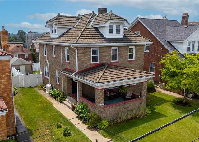 Property at 930 Bellaire Ave, Brookline, PA 15226, 4 beds, 2 baths
