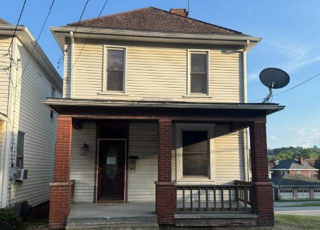 Property at 146 E College St, Canonsburg, PA 15317, 2 beds, 1 bath