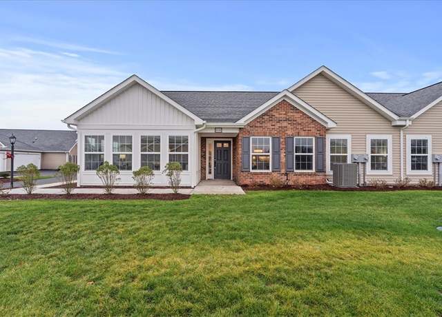 Property at 1111 Forest Oaks Dr, Center Twp - But, PA 16001, 2 beds, 2 baths