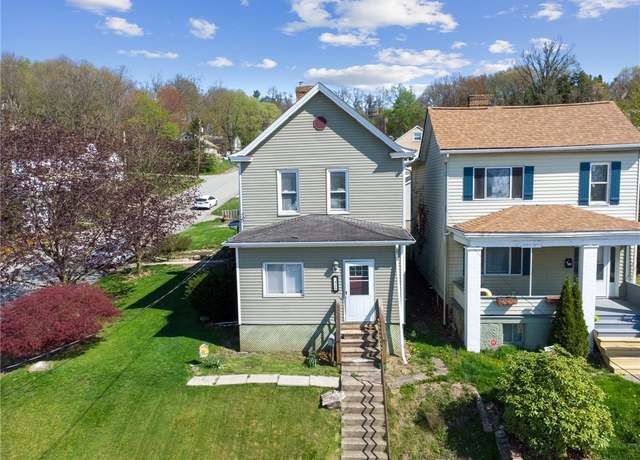 Property at 920 N 3rd St, Jeannette, PA 15644, 4 beds, 1.5 baths