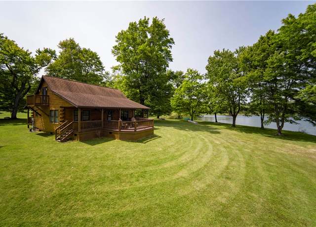 Property at 189 Conneaut Lake Rd, Sugar Grove Twp, PA 16125, 2 beds, 1 bath