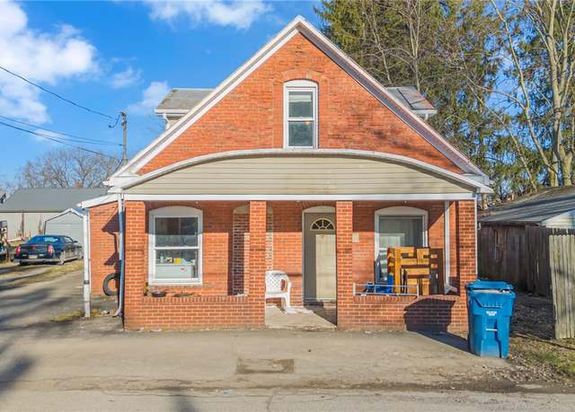Property at 8 Elm St, Bessemer, PA 16112, 4 beds, 2 baths