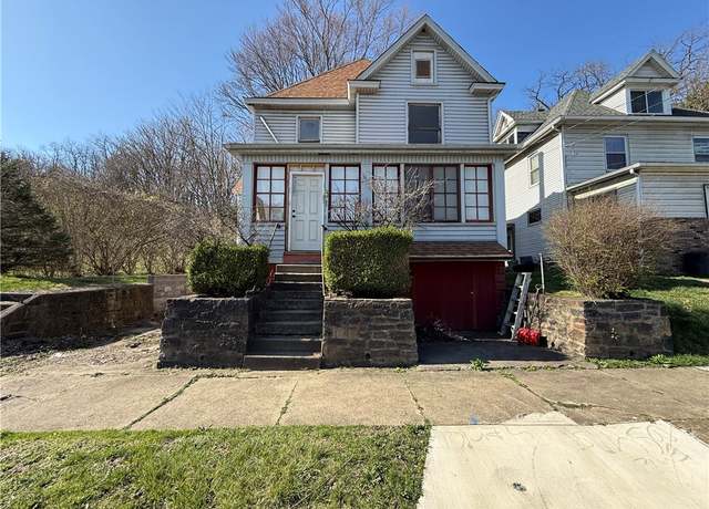 Property at 709 N Cedar St, New Castle/7th, PA 16102, 4 beds, 1 bath