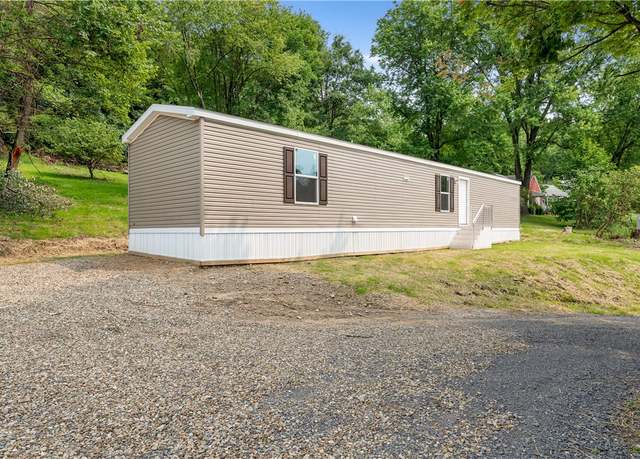 Property at 213 Main Hill Rd, Fairview Twp - But, PA 16041, 3 beds, 2 baths