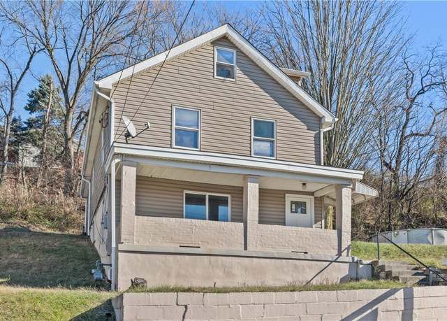 Property at 1025 Delaware Ave, Glassport, PA 15045, 4 beds, 2.5 baths