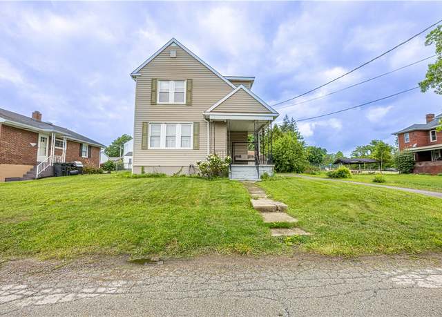 Property at 4 Hookton Ave, South Union Twp, PA 15401, 3 beds, 1.5 baths