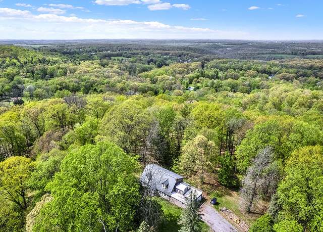 Property at 242 Dodds Rd, Penn Twp - But, PA 16002, 4 beds, 2 baths