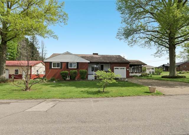 Property at 114 Cherry Ln, Center Twp - Bea, PA 15001, 4 beds, 2 baths