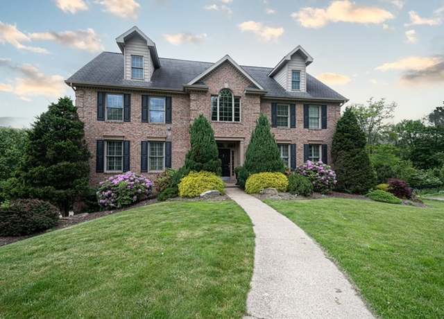 Property at 102 Maple Gln, Peters Twp, PA 15367, 5 beds, 5 baths