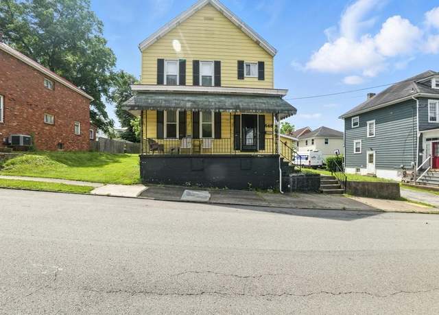 Property at 648 Grove St, City Of Greensburg, PA 15601, 3 beds, 1.5 baths