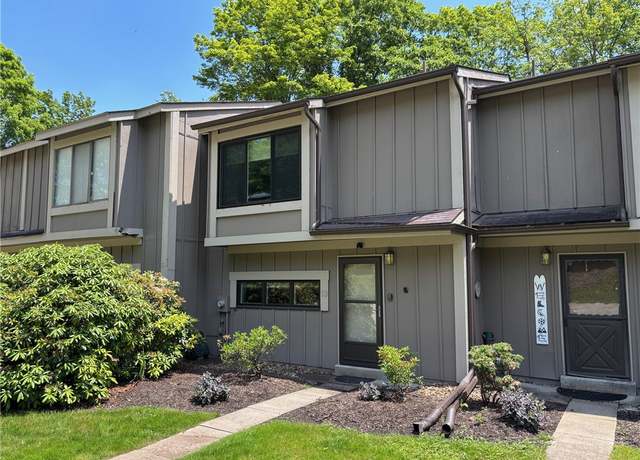 Property at 13 Lakeview Dr, Hidden Valley, PA 15502, 3 beds, 2 baths