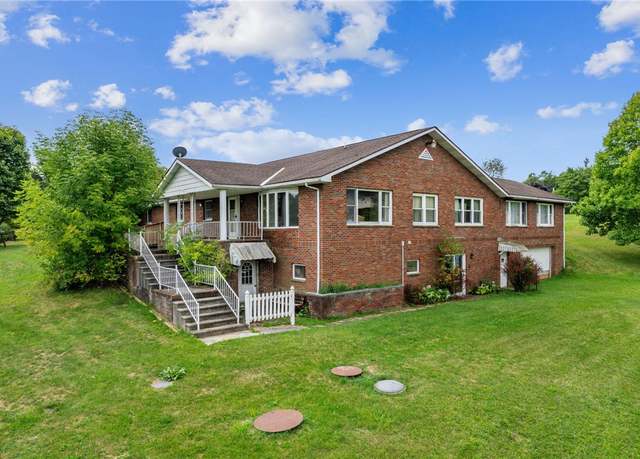 Property at 121 Meadow View Ln, Northern Cambria School District, PA 15931, 6 beds, 5 baths
