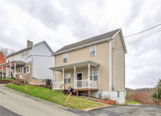 Property at 624 Dianthus St, North Huntingdon, PA 15642, 3 beds, 2.5 baths