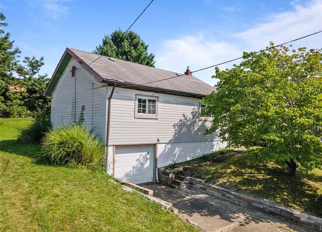 Property at 522 Pinehurst St, N Versailles, PA 15137, 2 beds, 1.5 baths