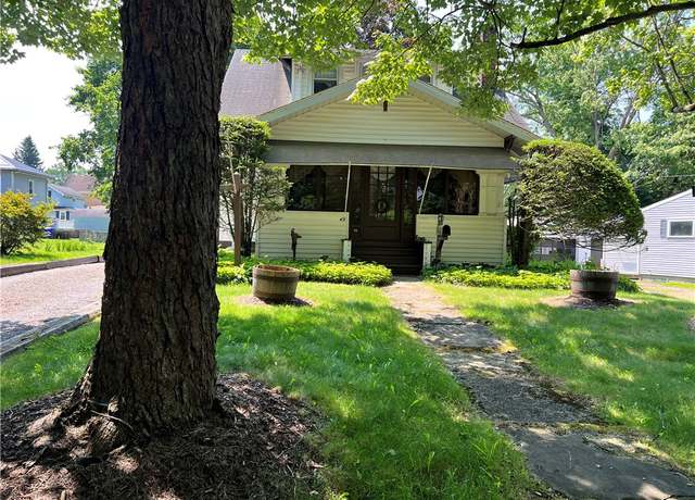 Property at 49 N Main St, Greenville Boro - Mer, PA 16125, 3 beds, 1 bath