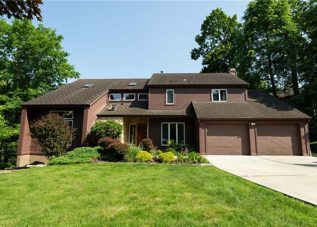Property at 404 Pine Villa Dr, Mccandless, PA 15044, 5 beds, 3.5 baths