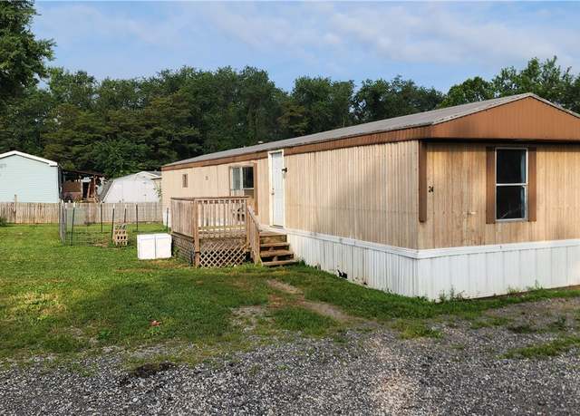 Property at 24 Limestone Dr, Finleyville, PA 15332, 3 beds, 1.5 baths