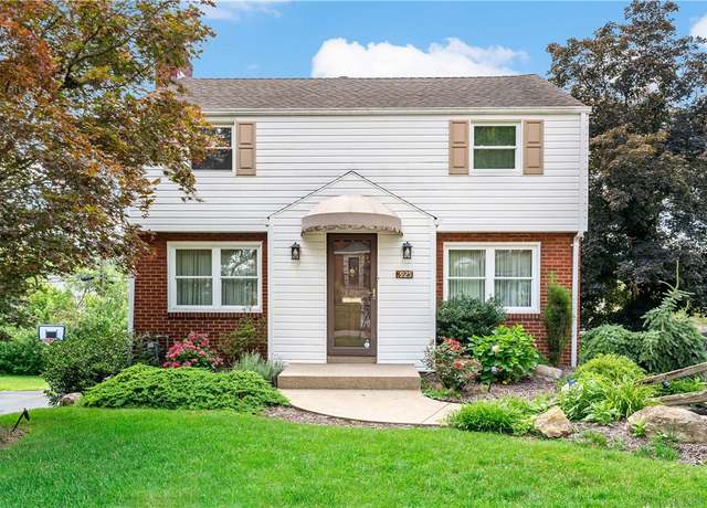 Property at 1925 Elmbrook Ln, Scott Twp - Sal, PA 15243, 3 beds, 2 baths