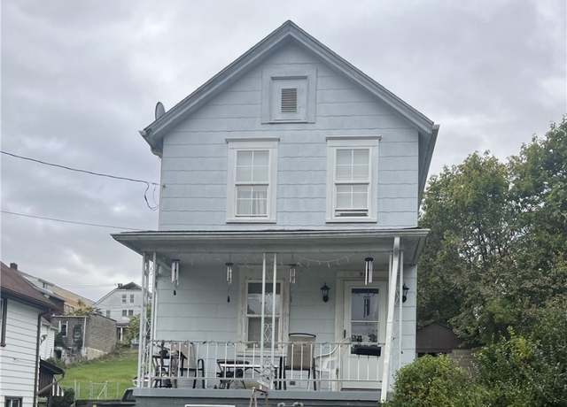 Property at 928 Locust Ave, Monessen, PA 15062, 2 beds, 1.5 baths