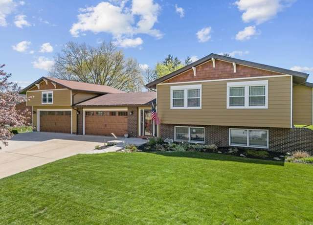 Property at 1420 Fernledge Dr, Shaler, PA 15101, 5 beds, 3 baths