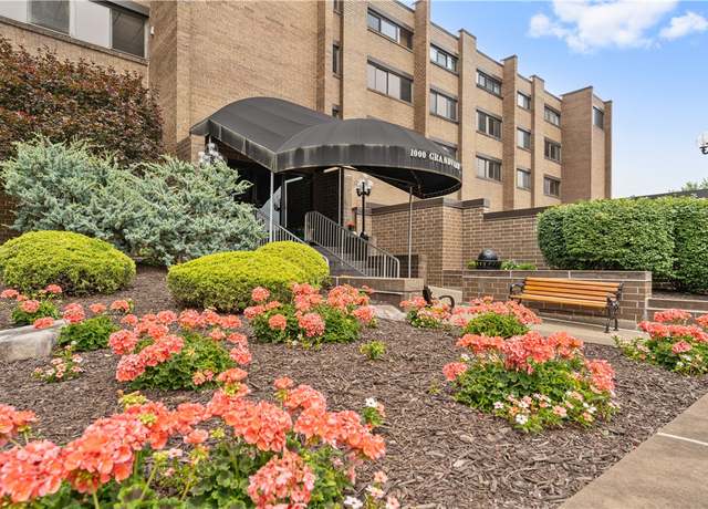 Property at 1000 Grandview Avenue Unit #802, Mt Washington, PA 15211, 2 beds, 1 bath