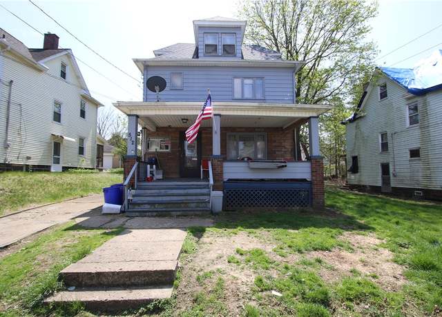 Property at 512 E Winter Ave, New Castle/2nd, PA 16105, 3 beds, 2.5 baths