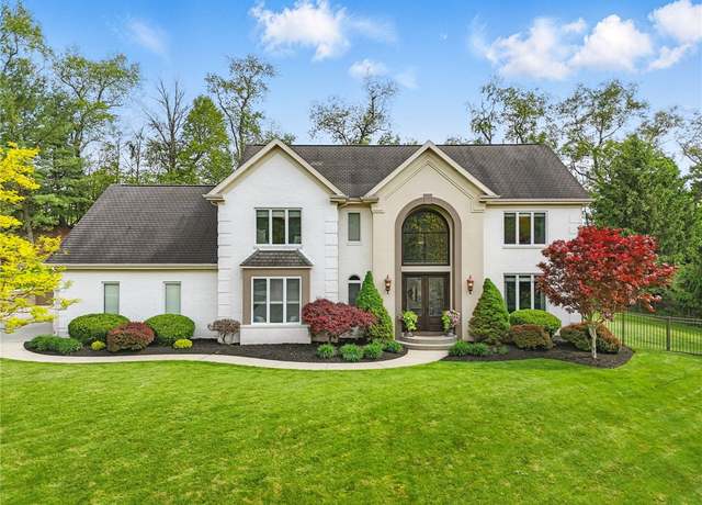 Property at 104 Ross Creek Ln, Peters Twp, PA 15367, 5 beds, 3.5 baths