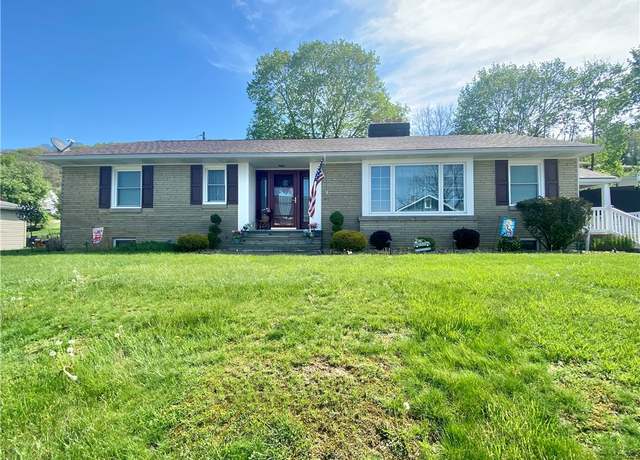 Property at 1007 Vine St, West Newton, PA 15089, 3 beds, 2.5 baths