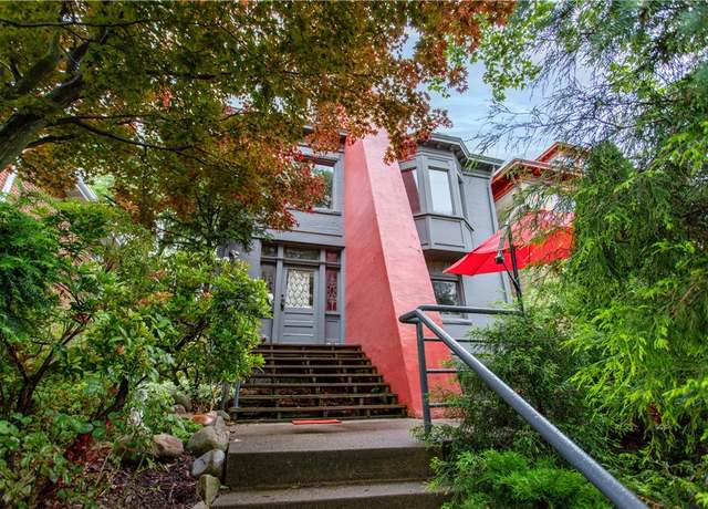 Property at 6542 Dalzell Pl, Squirrel Hill, PA 15217, 4 beds, 3.5 baths