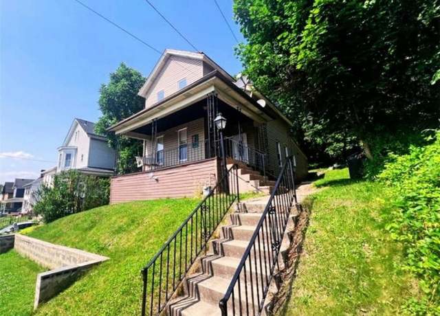 Property at 39 Danvers Ave, Ingram, PA 15205, 5 beds, 2 baths
