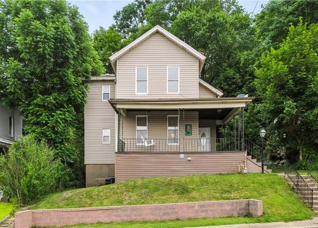 Property at 39 Danvers Ave, Ingram, PA 15205, 5 beds, 2 baths