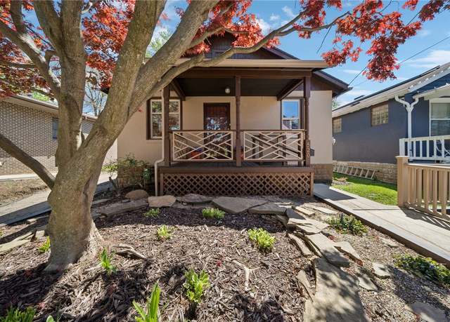 Property at 520 Isabella St, Oakmont, PA 15139, 2 beds, 1 bath