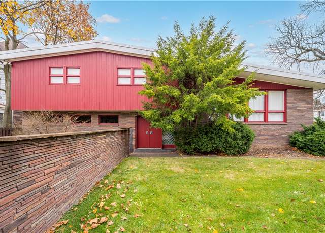 Property at 101 Point Breeze Pl, Point Breeze, PA 15208, 4 beds, 3 baths